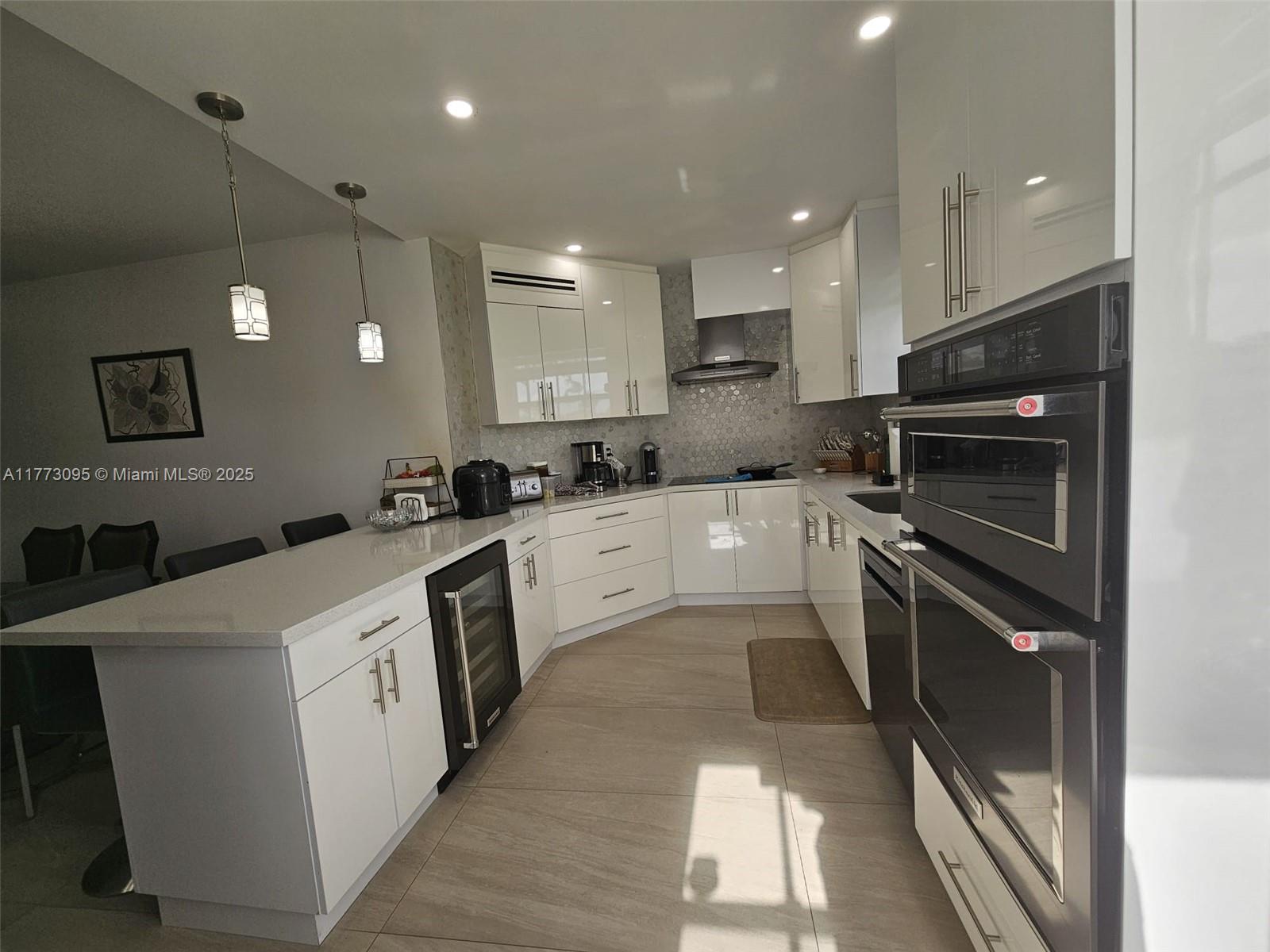 14621 Balgowan Road, Unit 1033 Miami Lakes, FL 33016 - Photo 11 of 39