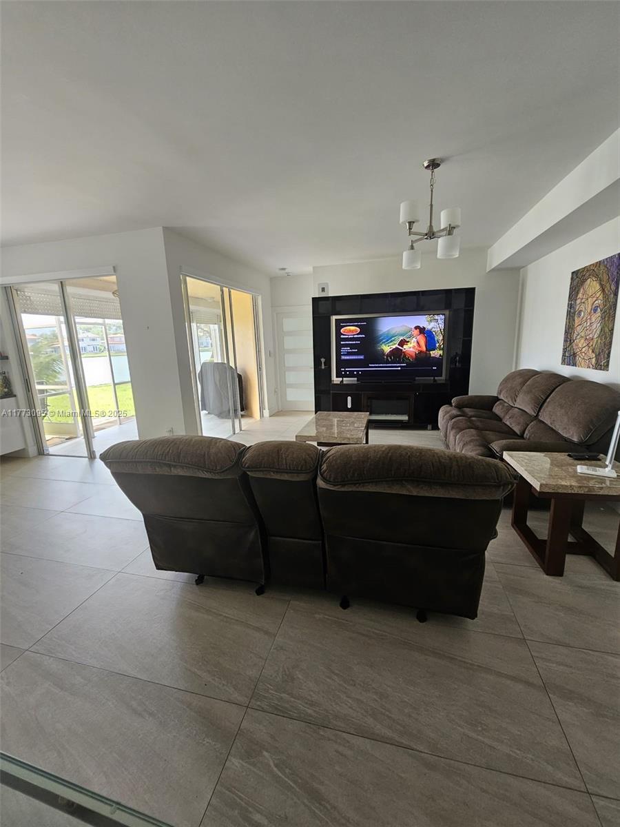 14621 Balgowan Road, Unit 1033 Miami Lakes, FL 33016 - Photo 13 of 39