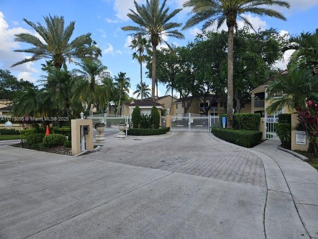 14621 Balgowan Road, Unit 1033 Miami Lakes, FL 33016 - Photo 3 of 39