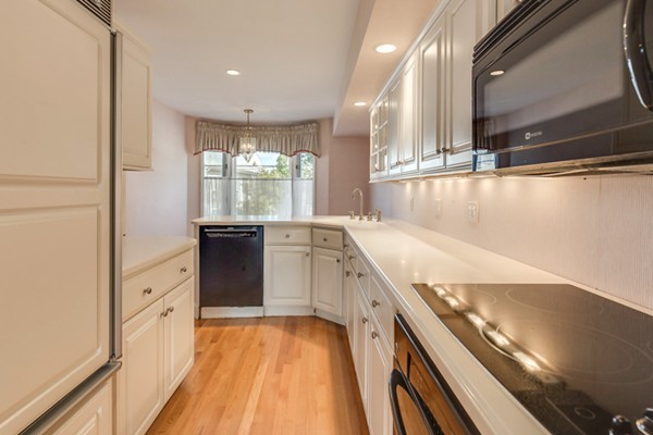 7 Rackliffe Street, Unit 3 Gloucester, MA 01930 - Photo 14 of 30 Gallery Image 14