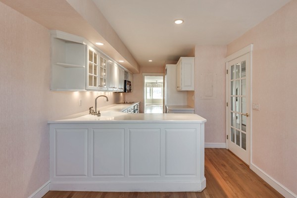7 Rackliffe Street, Unit 3 Gloucester, MA 01930 - Photo 18 of 30 Gallery Image 18