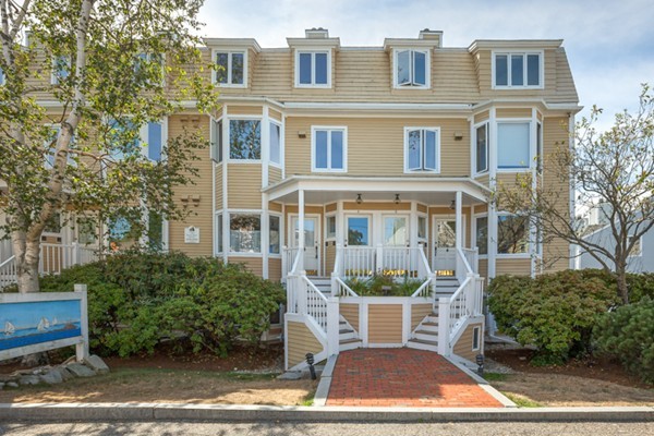7 Rackliffe Street, Unit 3 Gloucester, MA 01930 - Photo 2 of 30 Gallery Image 2