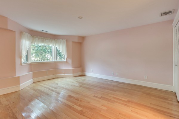 7 Rackliffe Street, Unit 3 Gloucester, MA 01930 - Photo 25 of 30 Gallery Image 25