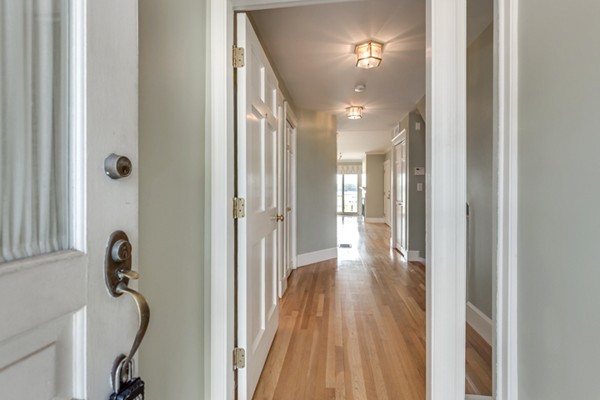7 Rackliffe Street, Unit 3 Gloucester, MA 01930 - Photo 5 of 30 Gallery Image 5