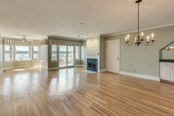 7 Rackliffe Street, Unit 3 Gloucester, MA 01930 - Photo 7 of 30 Gallery Image 7
