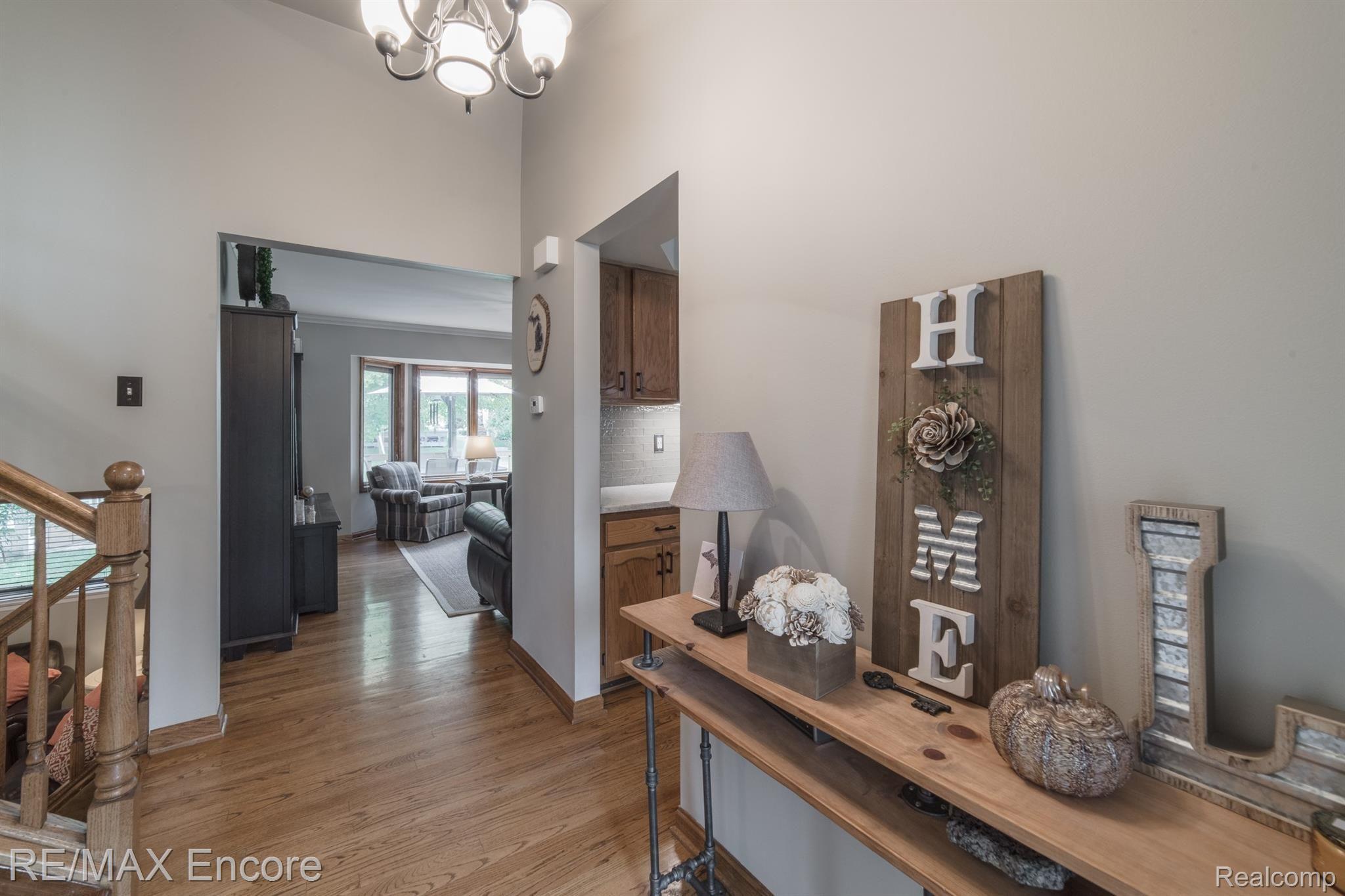 2036 Cumberland Road Rochester, MI 48307 - Photo 10 of 57 2036 Cumberland Rd-10.jpg