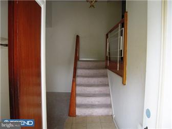 7622 Front Street Cheltenham, PA 19012 - Photo 2 of 12 Foyer