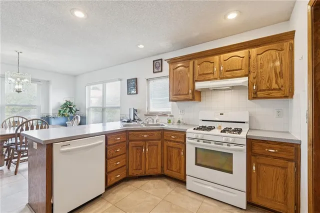 $310,000 | 8014 South Church Road, Pleasant Valley, MO 64068