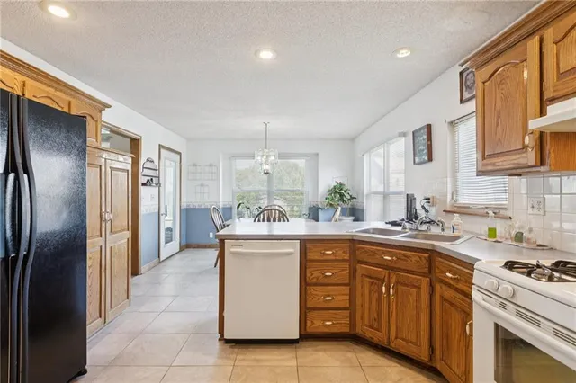 $310,000 | 8014 South Church Road, Pleasant Valley, MO 64068