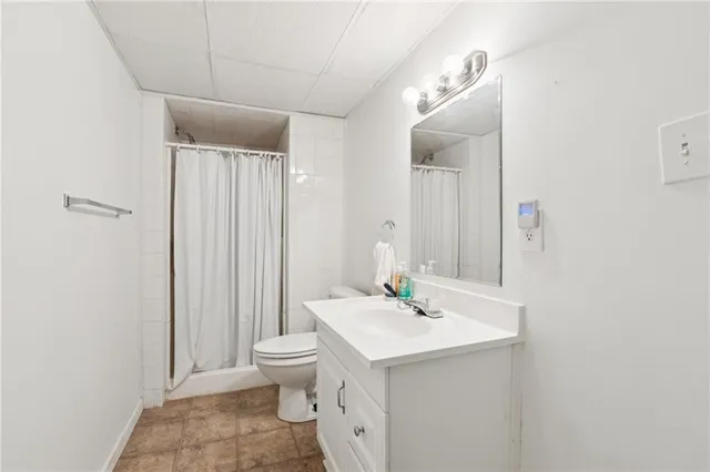 $310,000 | 8014 South Church Road, Pleasant Valley, MO 64068