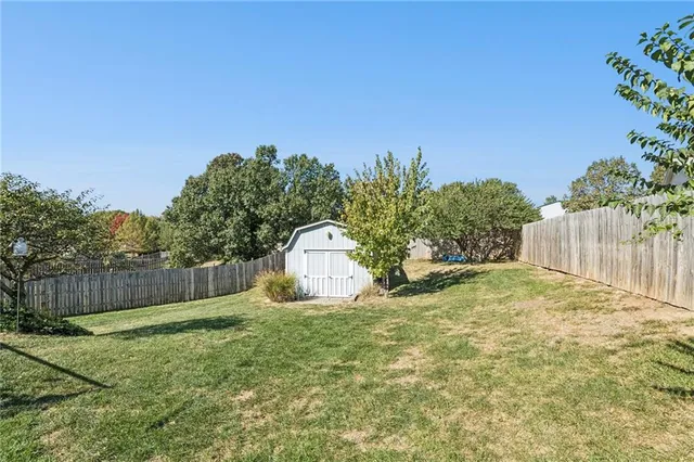 $310,000 | 8014 South Church Road, Pleasant Valley, MO 64068