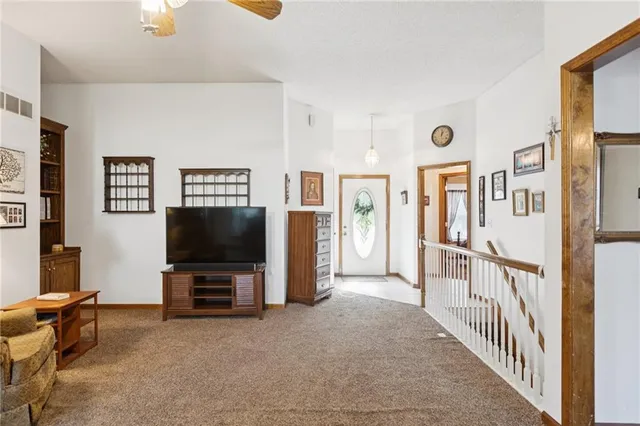 $310,000 | 8014 South Church Road, Pleasant Valley, MO 64068