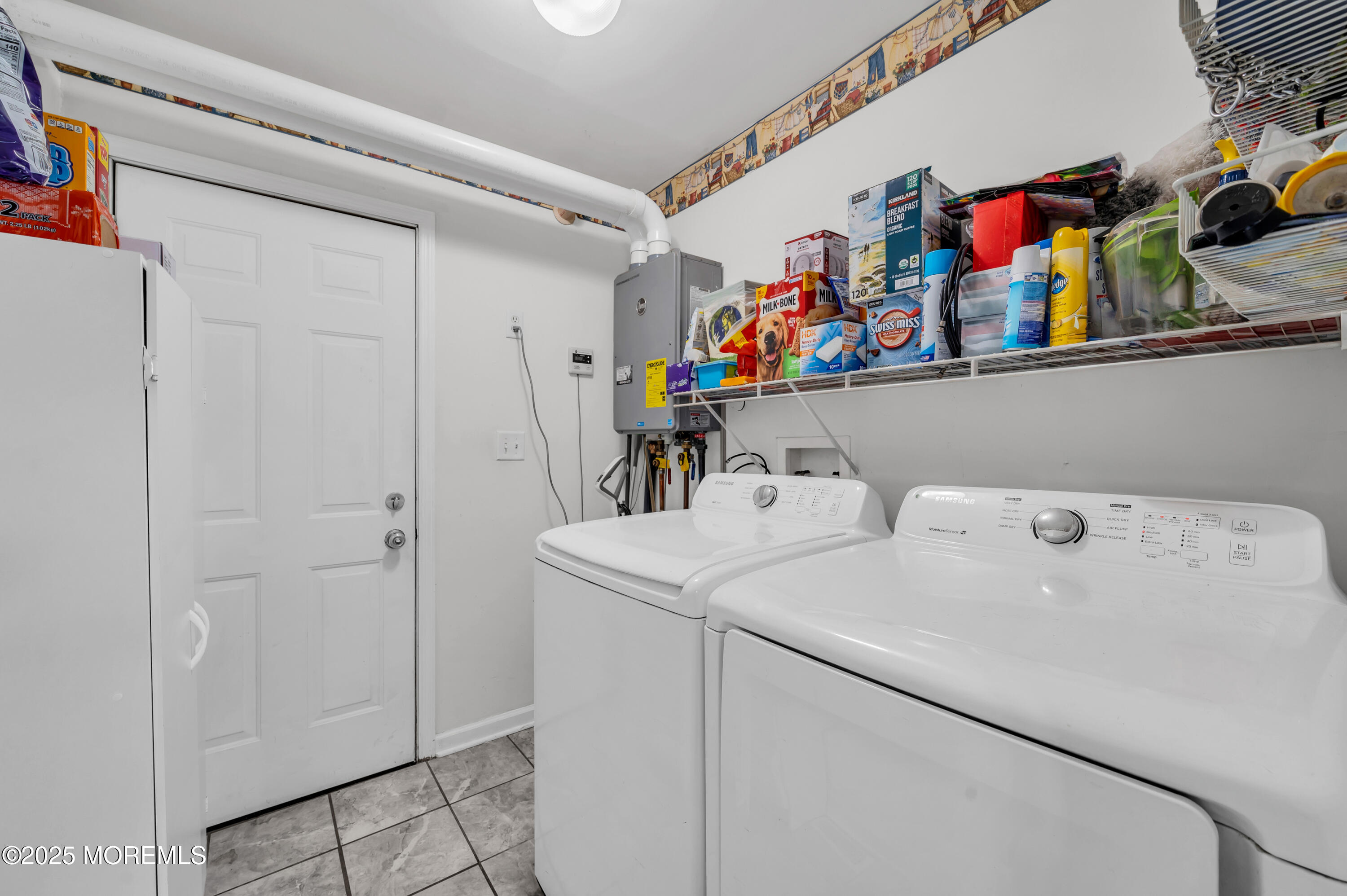 22 Liverpool Road Brick, NJ 08723 - Photo 16 of 36 a utility room with dryer and washer