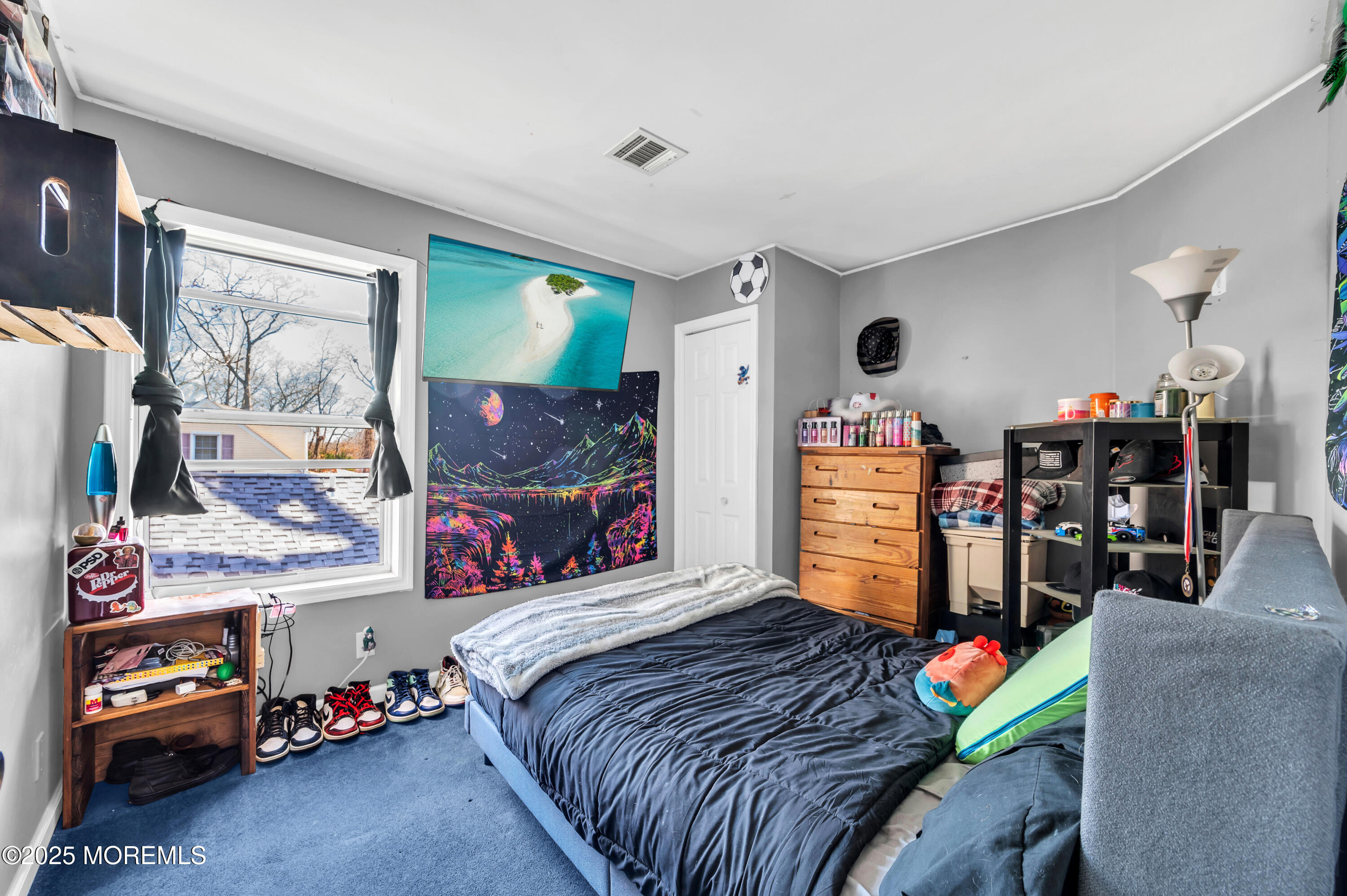 22 Liverpool Road Brick, NJ 08723 - Photo 22 of 36 a bedroom with bed and a window