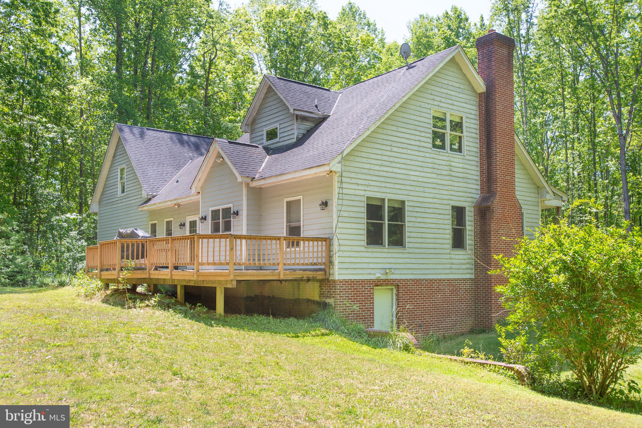 8613 Hancock Road Spotsylvania, VA 22553 - Photo 42 of 46 Back and side view of home