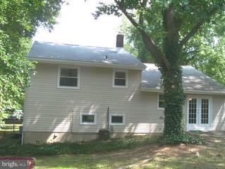 516 Bancroft Road Cherry Hill, NJ 08034 - Photo 2 of 6