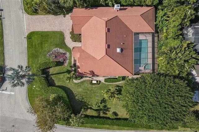 $3,490,000 | 721 Turkey Oak Lane, Naples, FL 34108