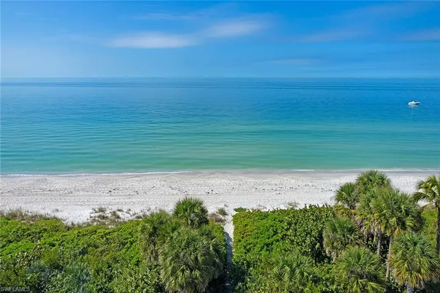 $3,490,000 | 721 Turkey Oak Lane, Naples, FL 34108