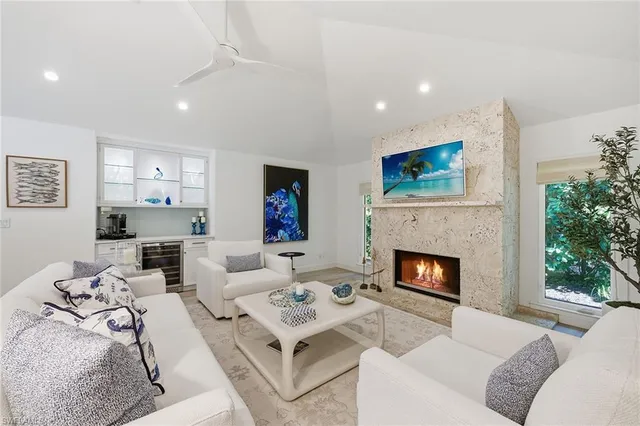 $3,490,000 | 721 Turkey Oak Lane, Naples, FL 34108