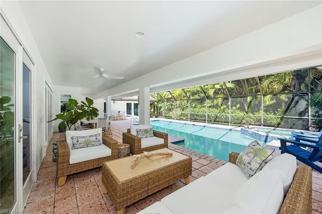 $3,490,000 | 721 Turkey Oak Lane, Naples, FL 34108