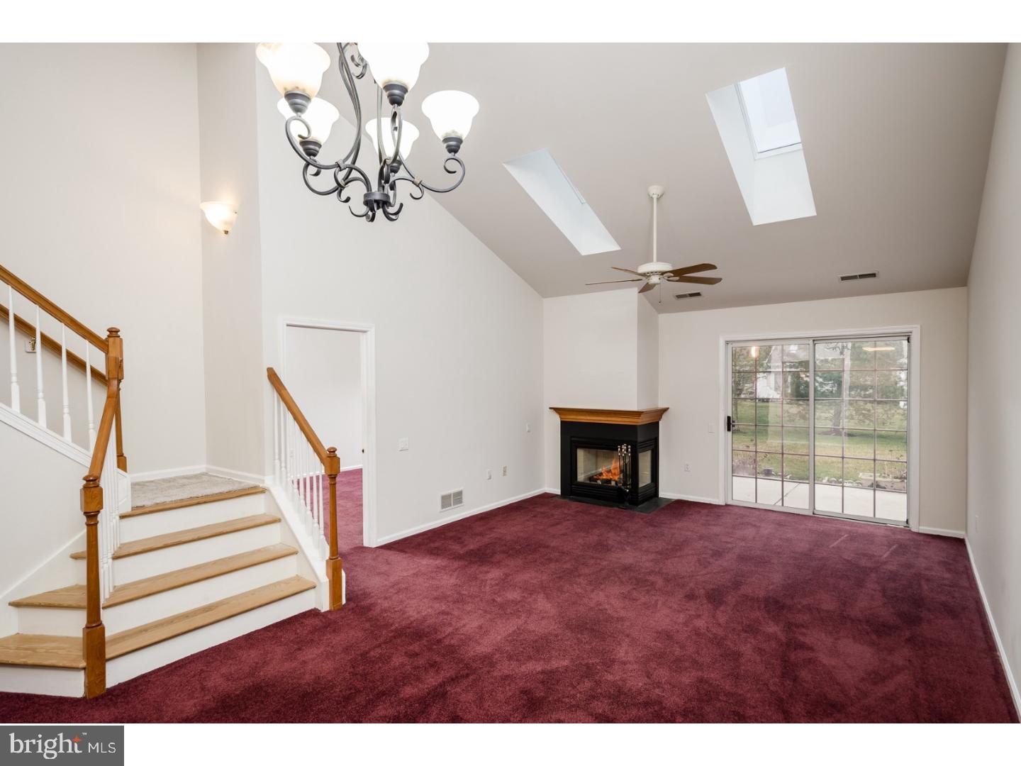 16 Pizzullo Road Trenton, NJ 08690 - Photo 2 of 25