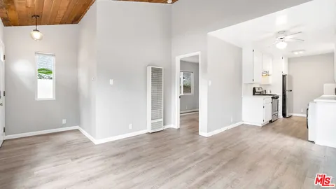 $1,699,000 | 535 Venice Way, Los Angeles, CA 90291