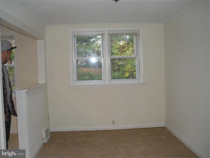 149 Golf Road Darby, PA 19023 - Photo 4 of 9 Dining Room