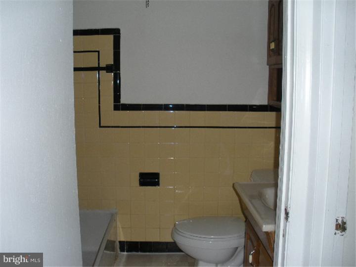 149 Golf Road Darby, PA 19023 - Photo 9 of 9 Bathroom