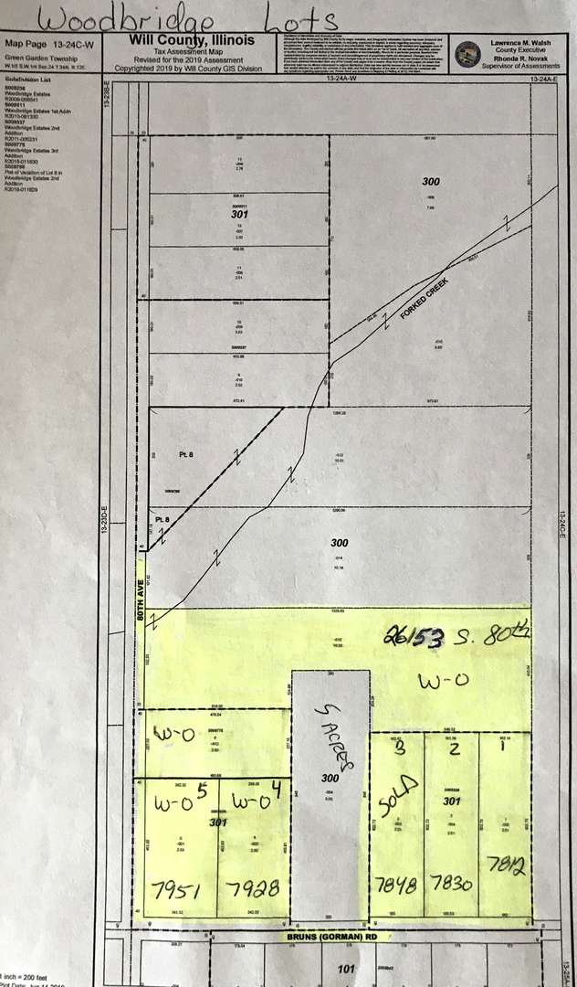 7928 West Bruns Road Monee, IL 60449 - Photo 2 of 3 a close up of a wall