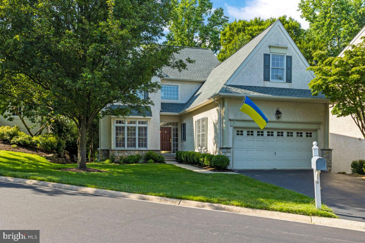 21 Post Run Newtown Square, PA 19073 - Photo 2 of 33