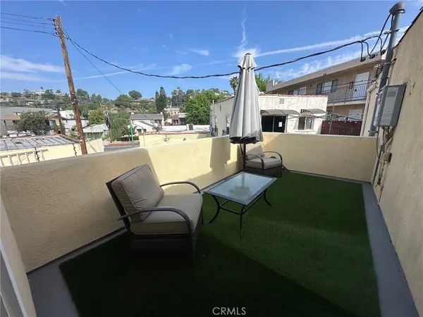 $3,950 | 1611 East Glenoaks Boulevard, Unit 1611 1/5, Glendale, CA 91206
