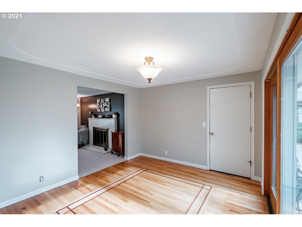 1040 Rafael Avenue North Keizer, OR 97303 - Photo 13 of 32 Gallery Image 13