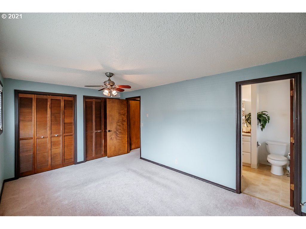 1040 Rafael Avenue North Keizer, OR 97303 - Photo 19 of 32 Gallery Image 19