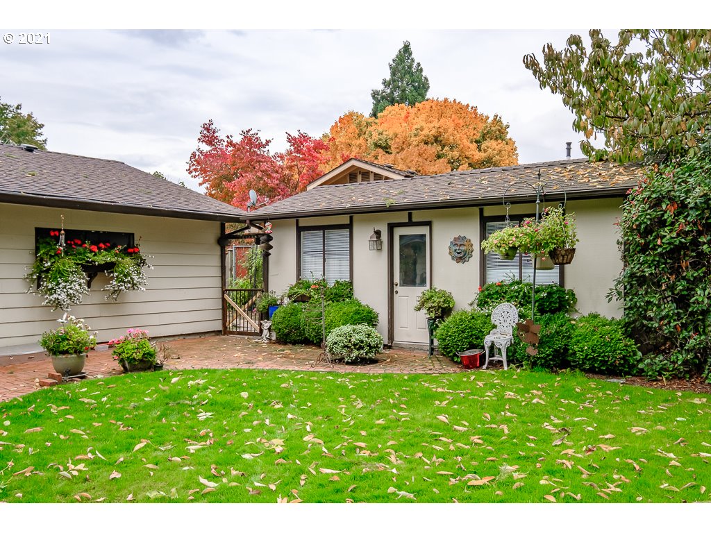 1040 Rafael Avenue North Keizer, OR 97303 - Photo 23 of 32 Gallery Image 23