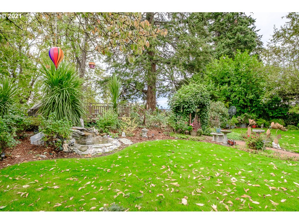 1040 Rafael Avenue North Keizer, OR 97303 - Photo 26 of 32 Gallery Image 26