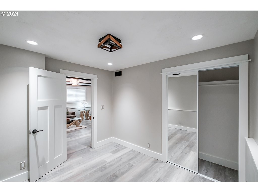 1040 Rafael Avenue North Keizer, OR 97303 - Photo 10 of 32 Gallery Image 10