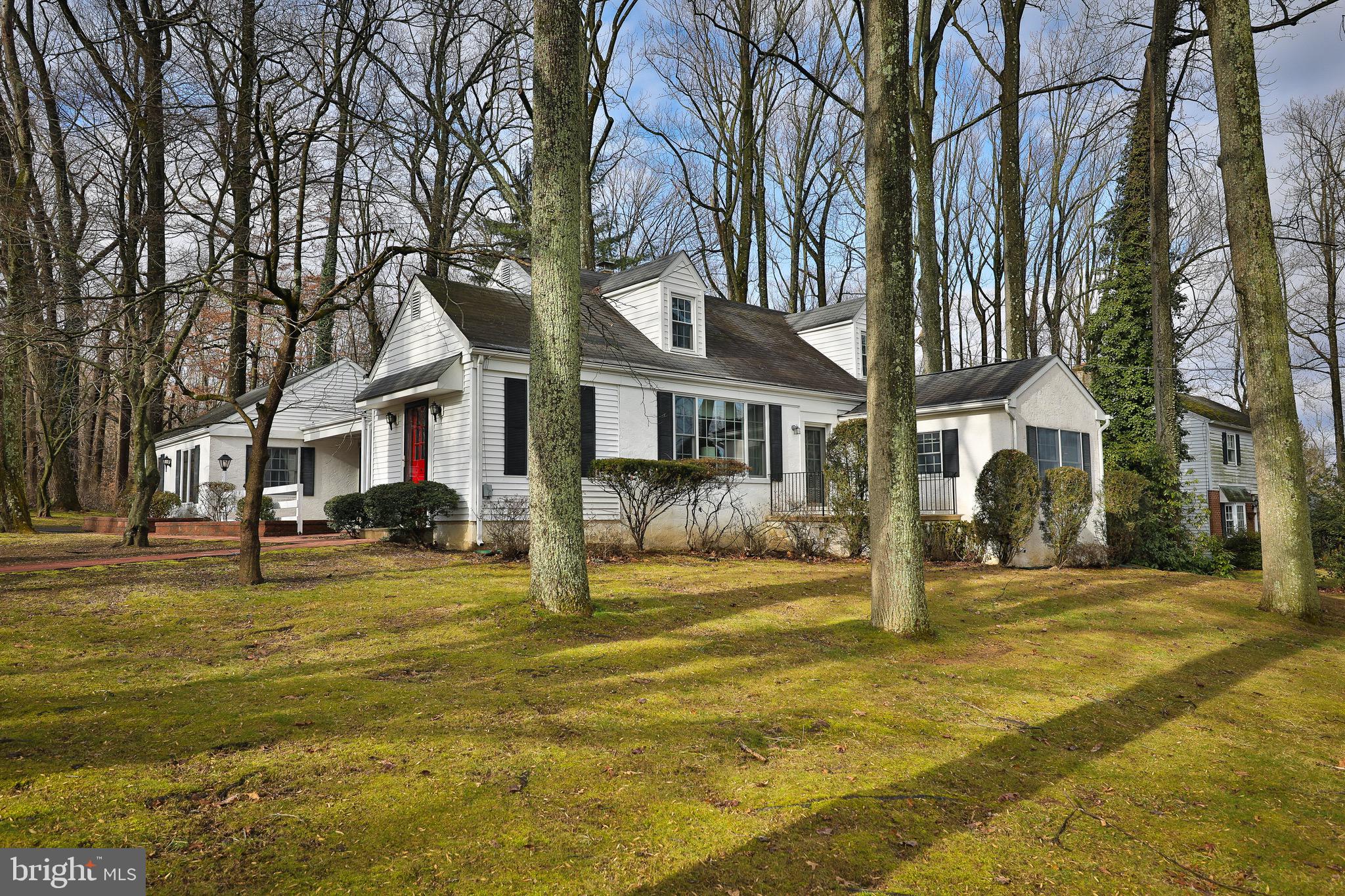 1940 Terwood Road Huntingdon Valley, PA 19006 - Photo 1 of 38 Gallery Image 1
