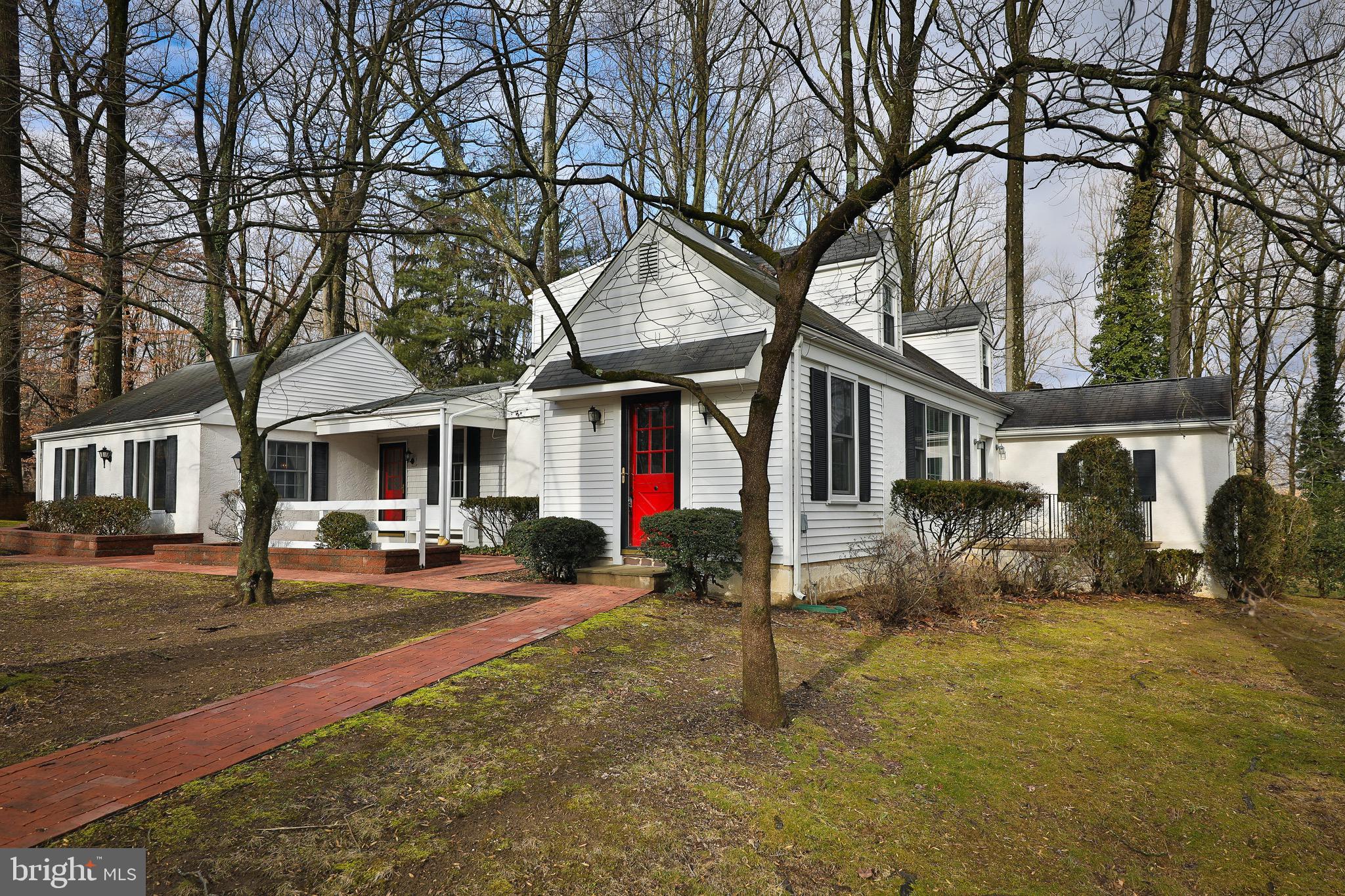 1940 Terwood Road Huntingdon Valley, PA 19006 - Photo 2 of 38 Gallery Image 2