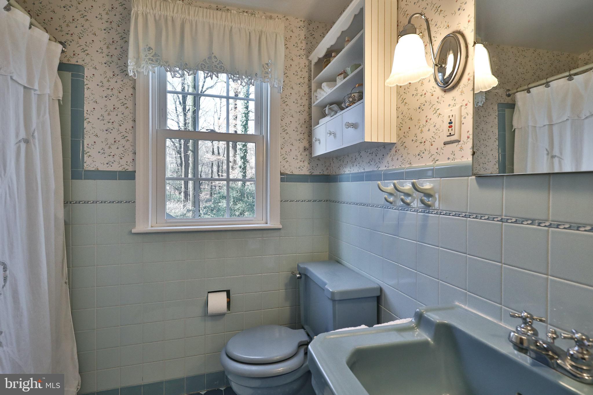 1940 Terwood Road Huntingdon Valley, PA 19006 - Photo 29 of 38 Gallery Image 29