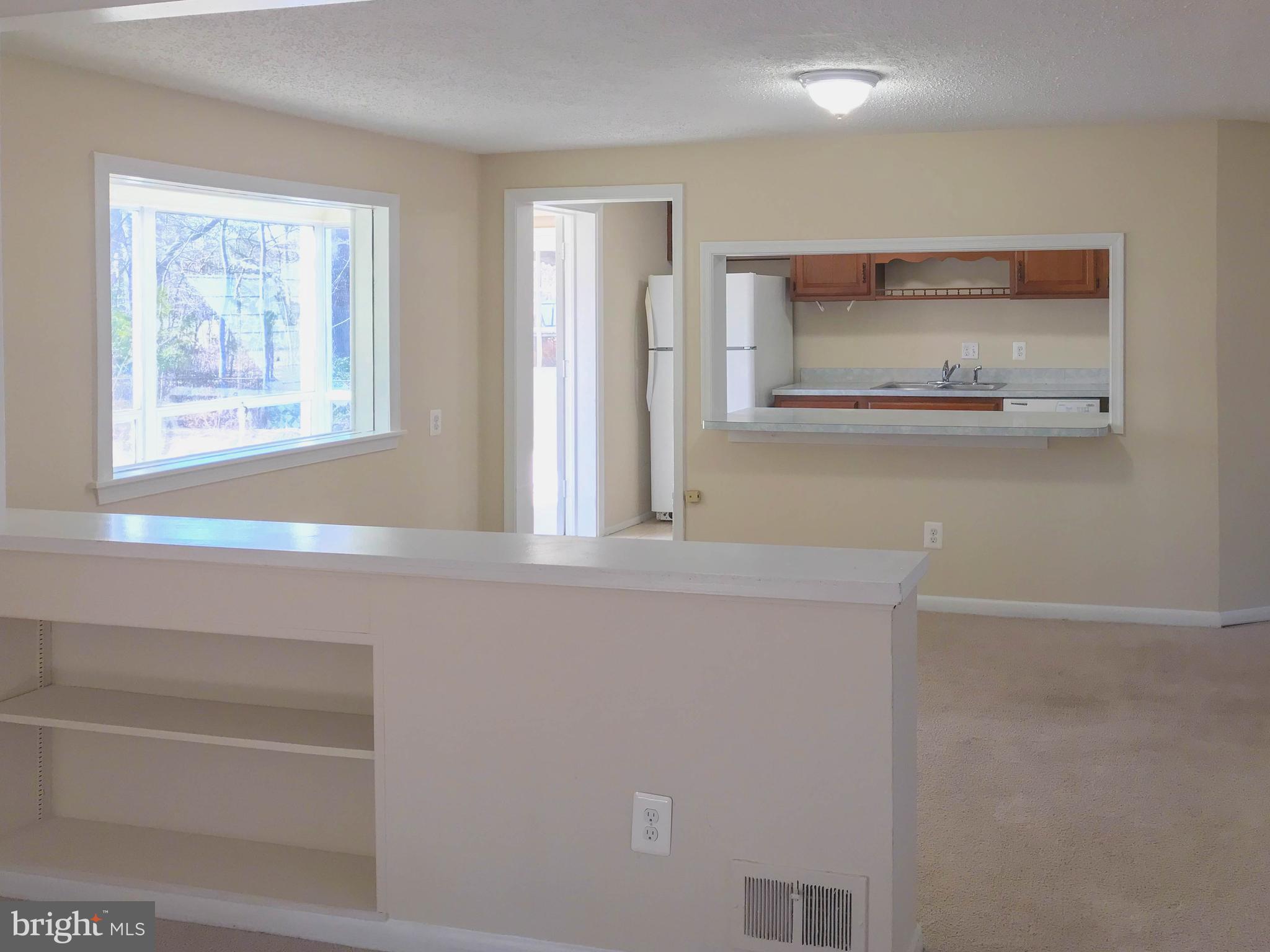 7734 Schelhorn Road Alexandria, VA 22306 - Photo 5 of 10 Gallery Image 5