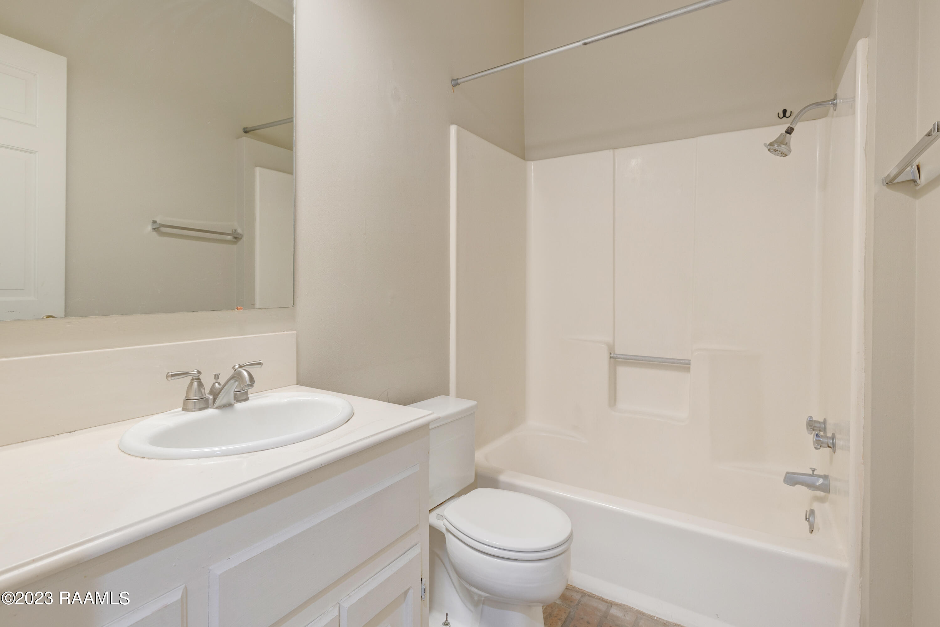 246 Grand Lafayette, LA 70503 - Photo 11 of 23 246 Grand Ave-11