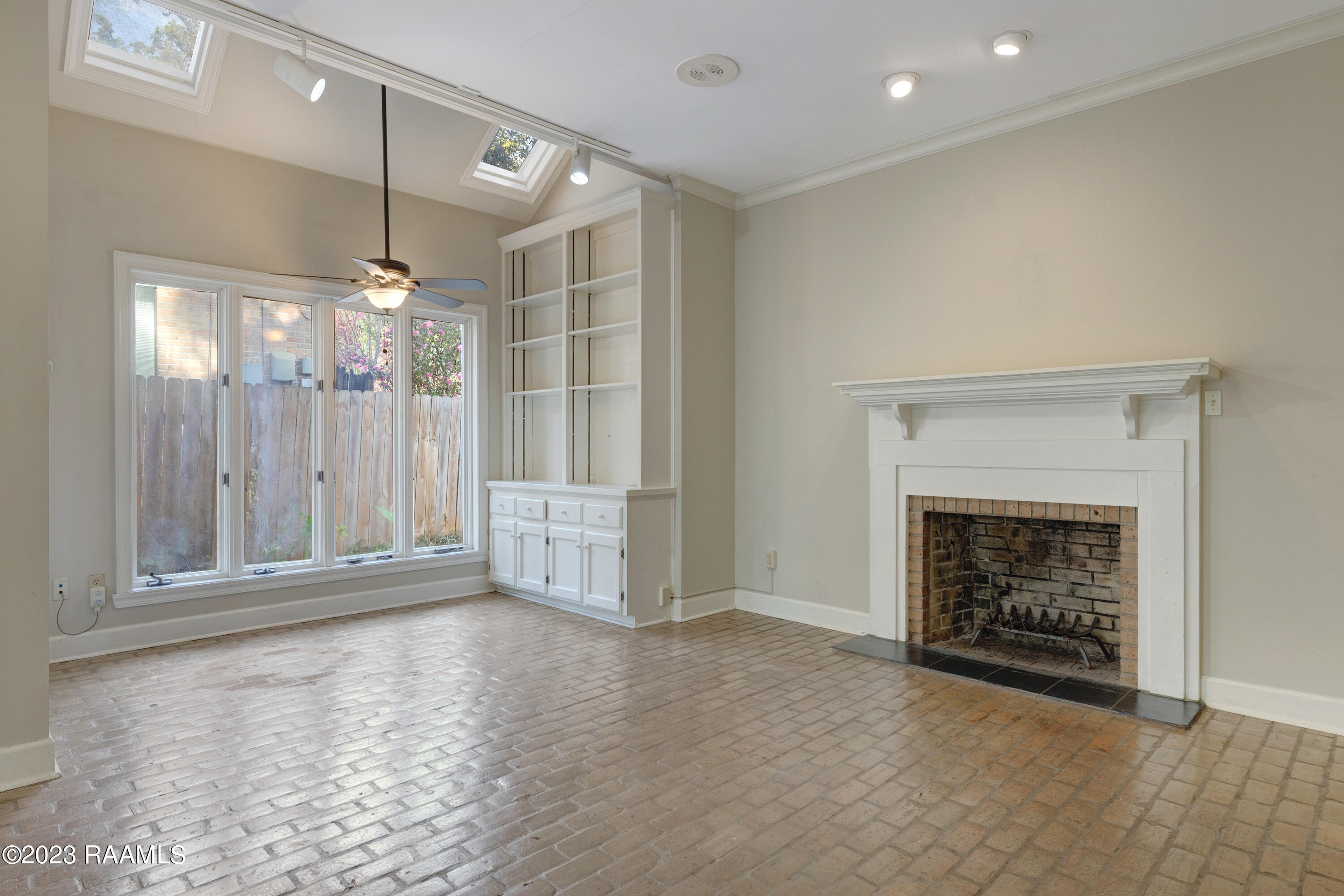 246 Grand Lafayette, LA 70503 - Photo 3 of 23 246 Grand Ave-3