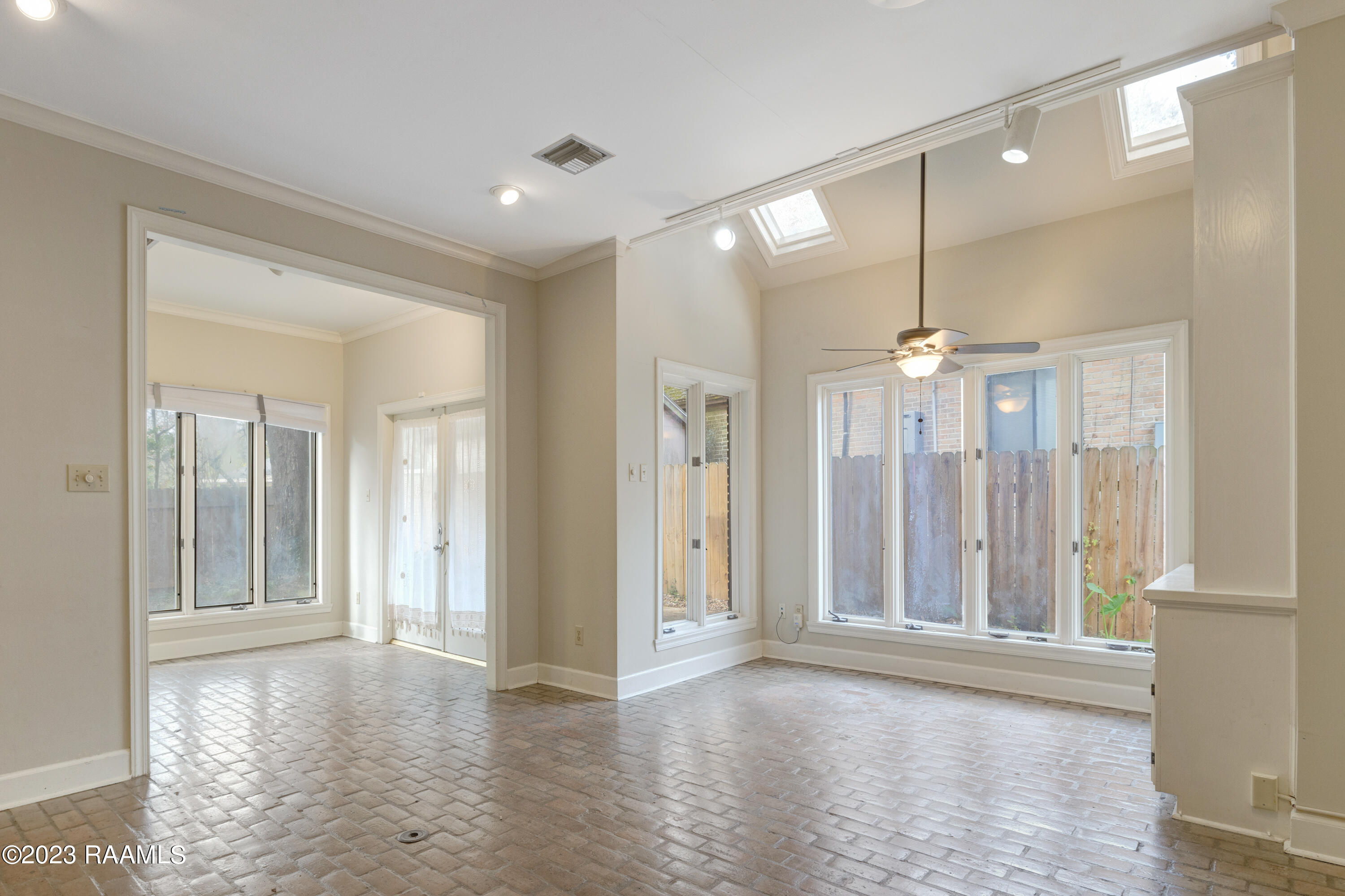 246 Grand Lafayette, LA 70503 - Photo 10 of 23 246 Grand Ave-10