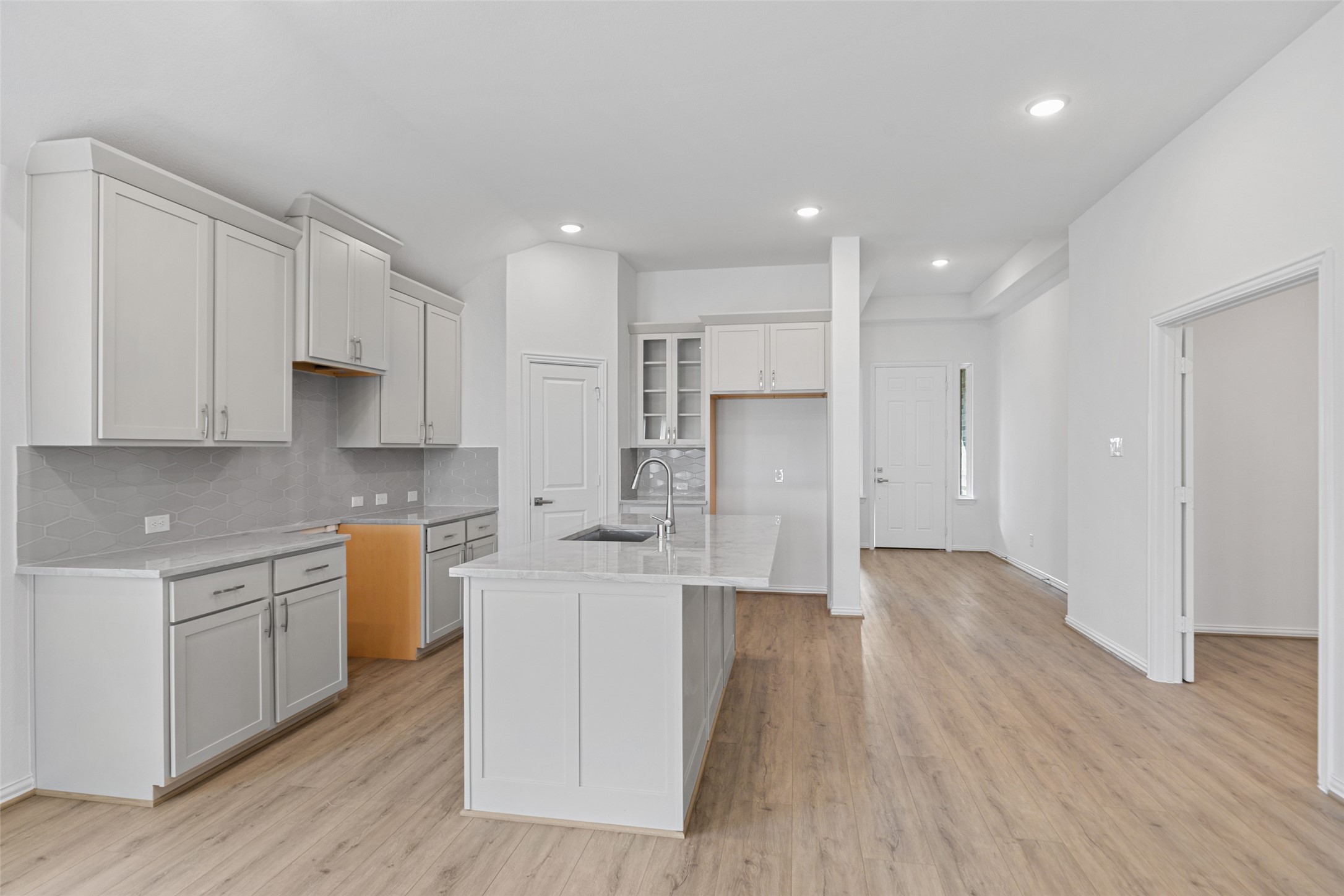 719 Evergreen Frst Lane Rosharon, TX 77583 - Photo 11 of 30