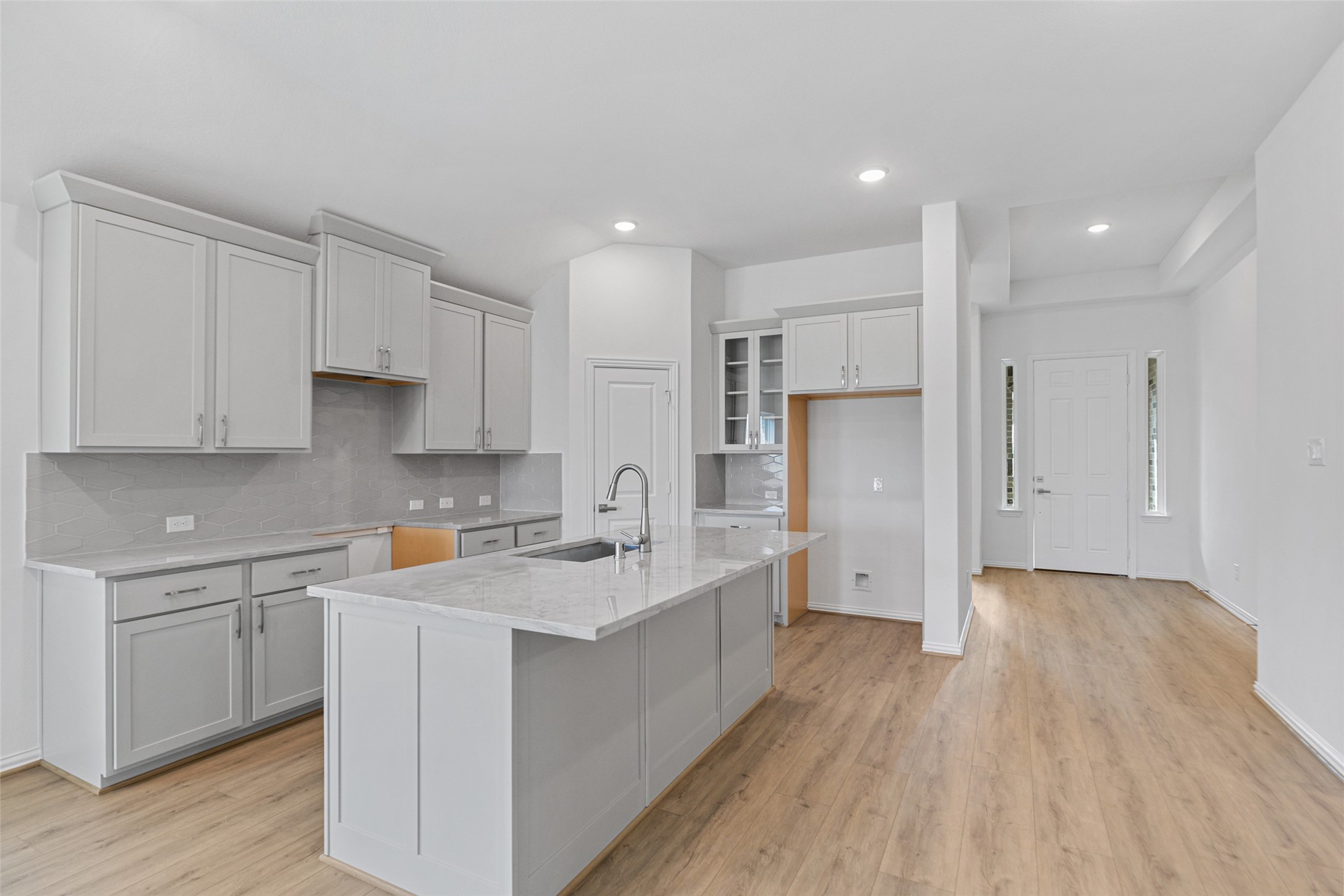 719 Evergreen Frst Lane Rosharon, TX 77583 - Photo 10 of 30