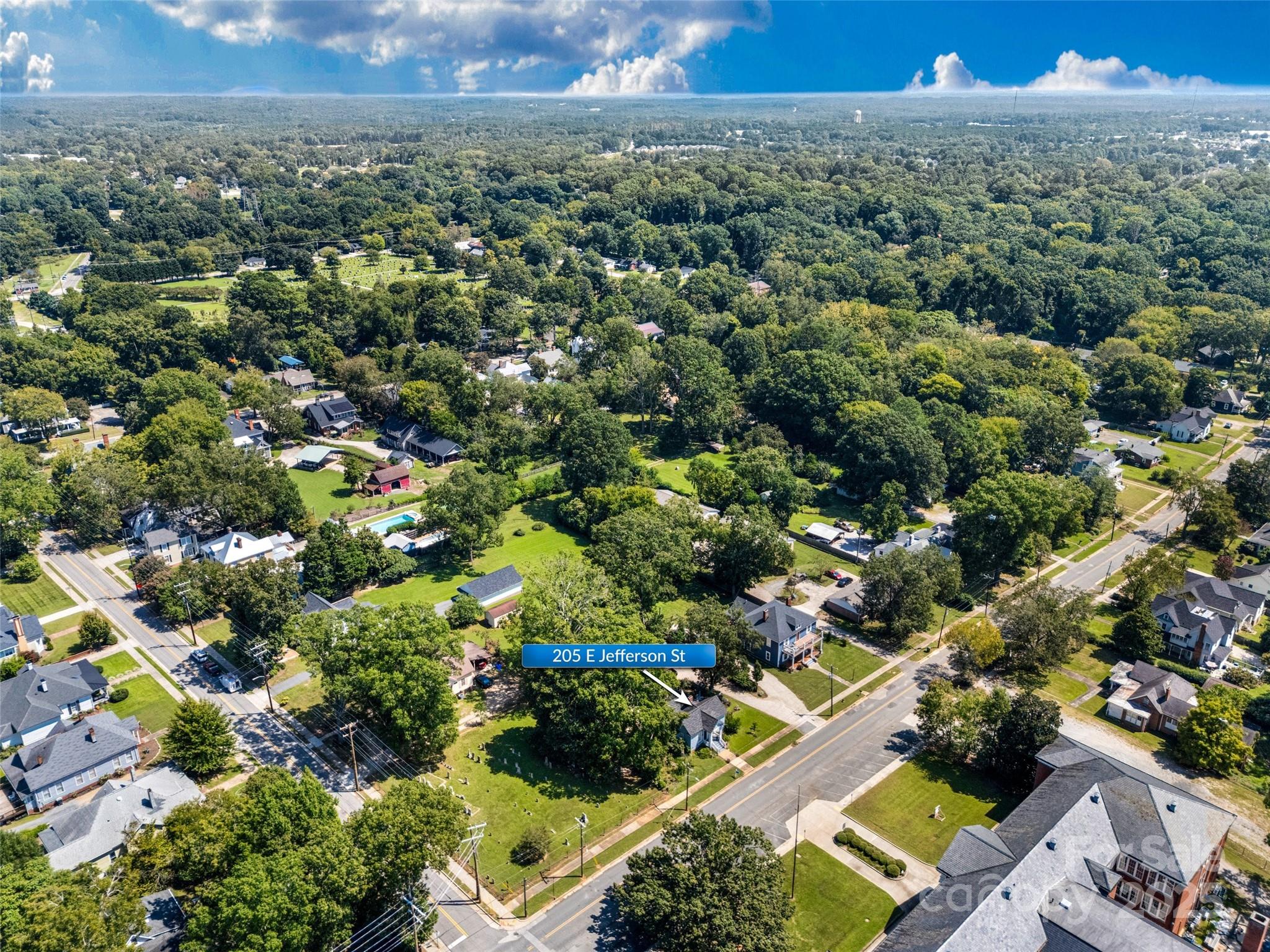 205 East Jefferson Street York, SC 29745 - Photo 31 of 35 a view of a city
