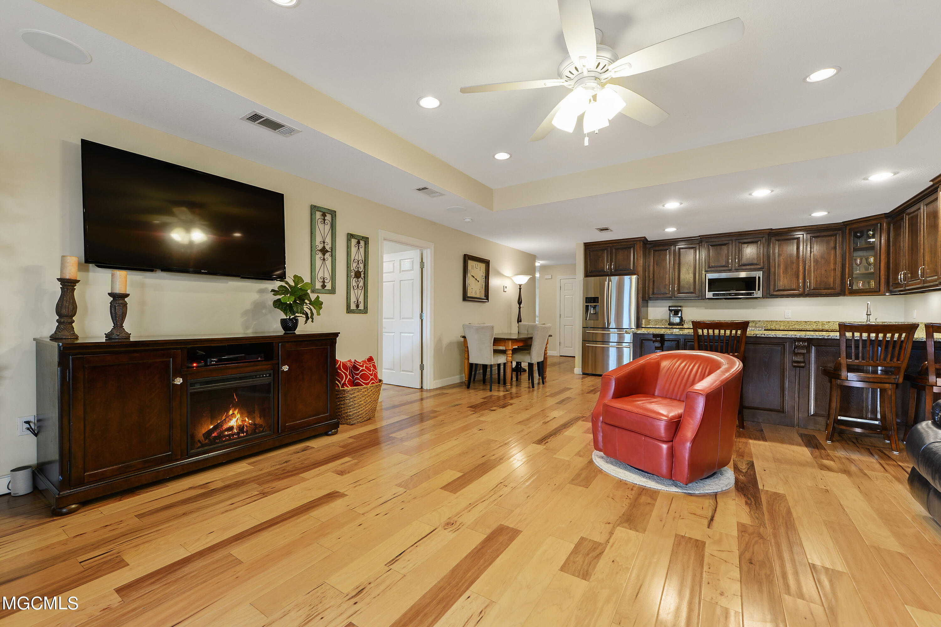 808 Roys Road Gautier, MS 39553 - Photo 5 of 40 005