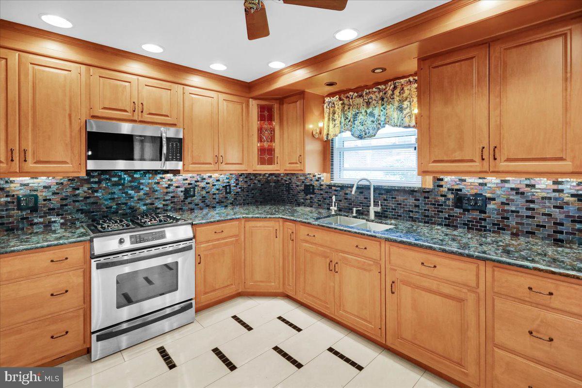 1209 Alsace Road Reading, PA 19604 - Photo 7 of 30 Gallery Image 7