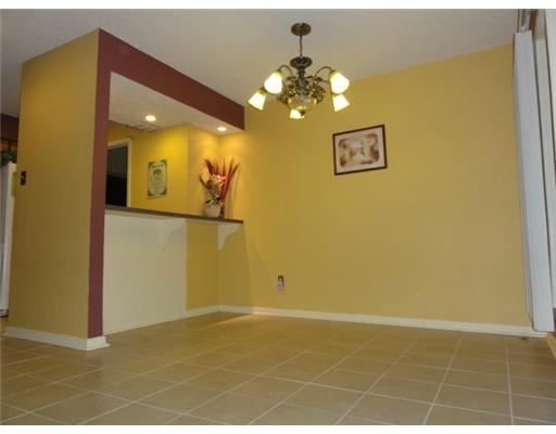 1615 Cheyenne Street Portland, TX 78374 - Photo 4 of 10 a view of a bathroom with a shower
