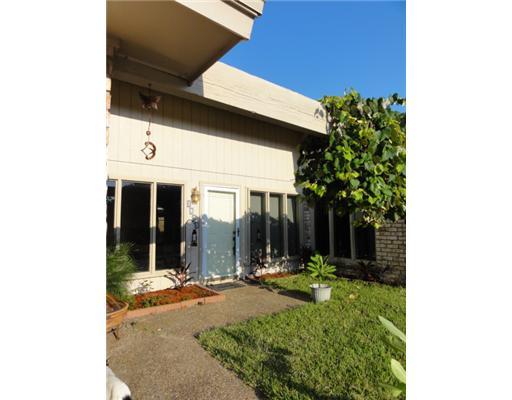 1615 Cheyenne Street Portland, TX 78374 - Photo 9 of 10 a view of a pathway of a building